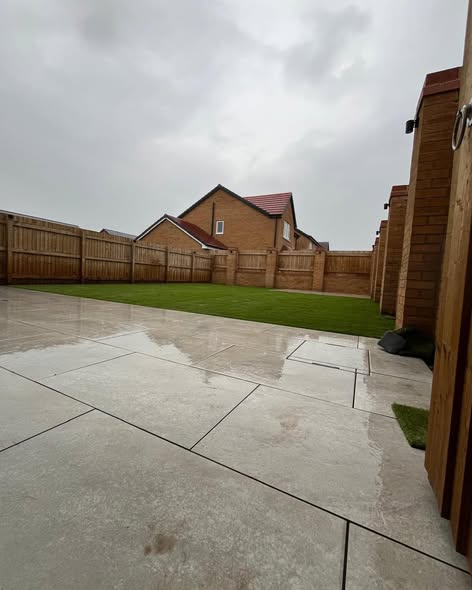 Low-Maintenance Back Garden with Porcelain Paving & Artificial Grass